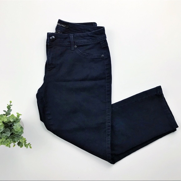 Roz & Ali Pants - Roz & Ali Navy Capri Pant
